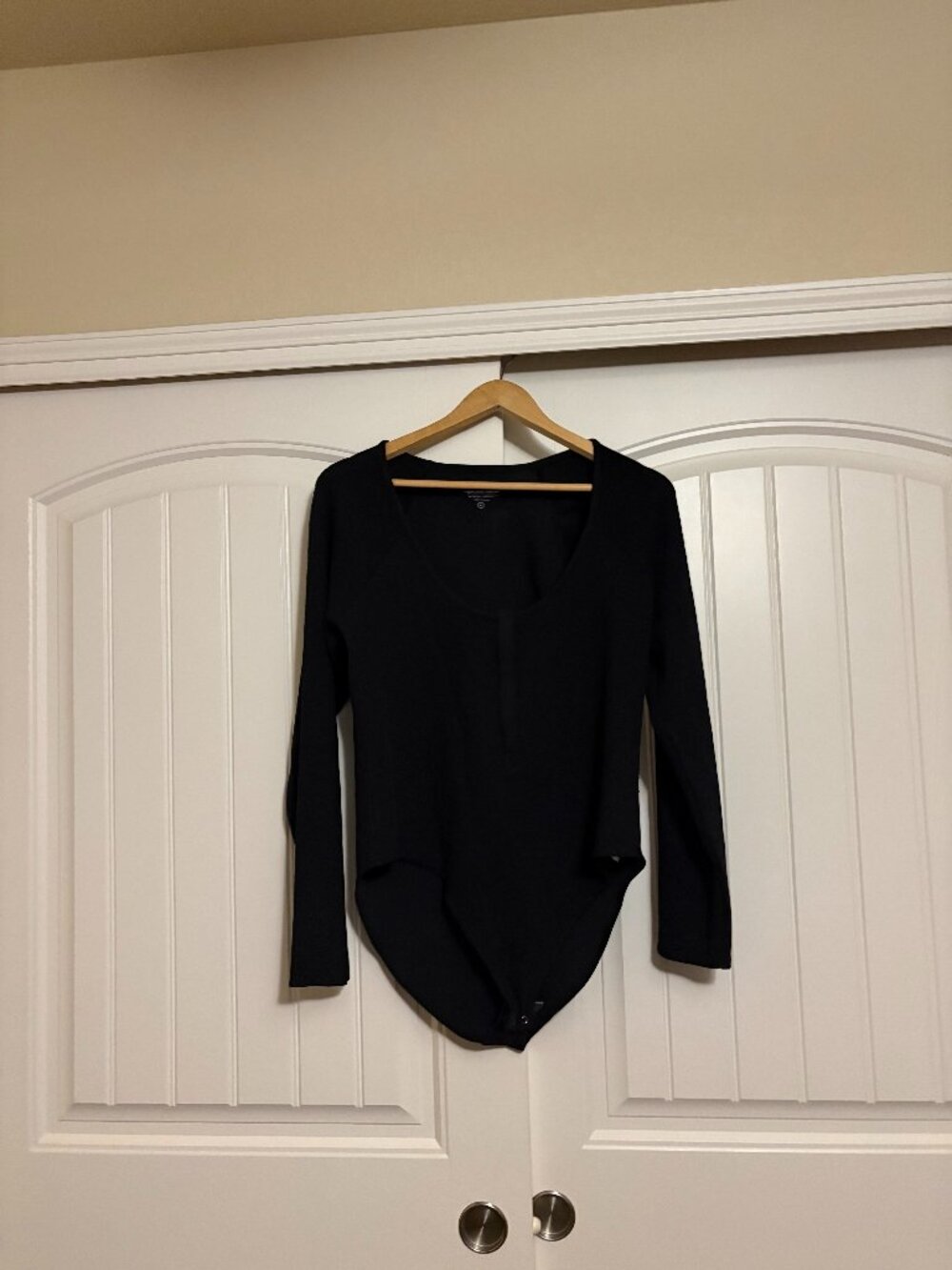 Good American Bodysuit Size 5 5X Solid Black Long Sleeve Snap Panel NEW NWT